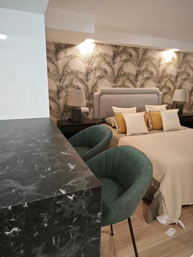 Studio Sevilla Suites Málaga Buitenkant foto
