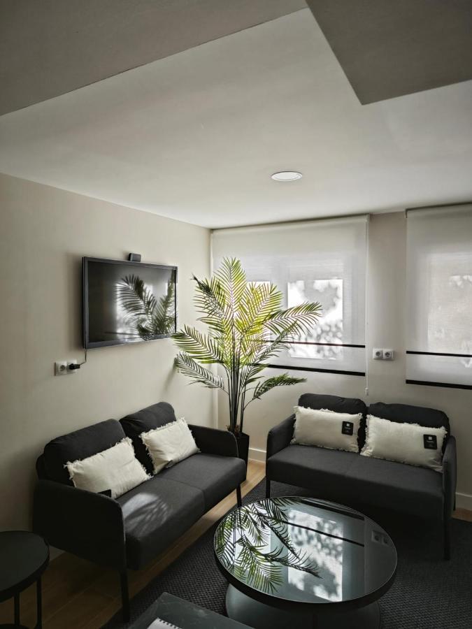 Studio Sevilla Suites Málaga Buitenkant foto